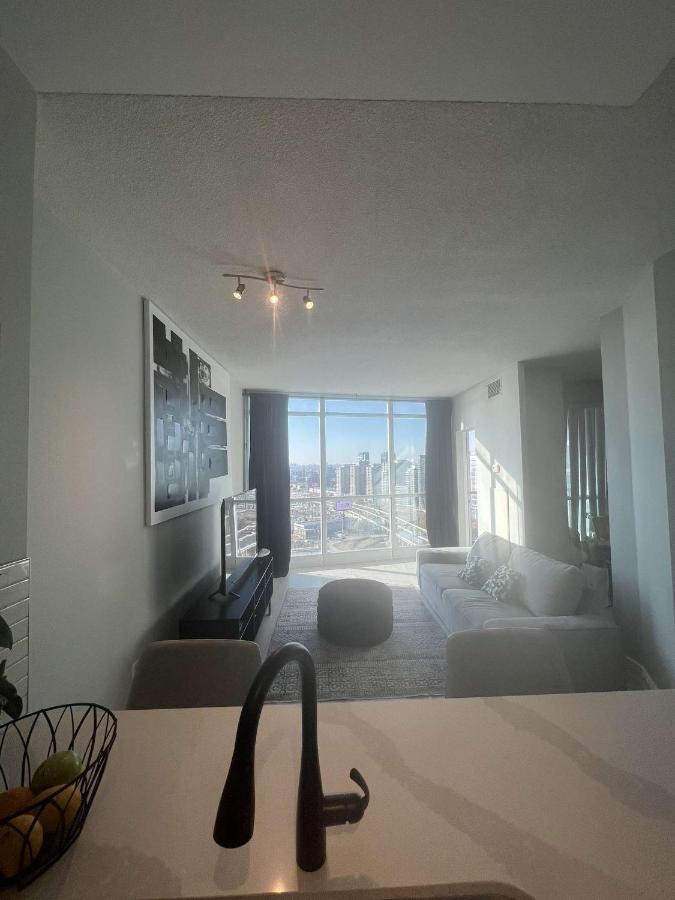 Cozy Fort York Condo Toronto Exterior foto